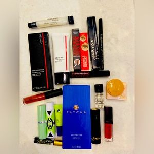 NEW BRAND NAME SKINCARE & MAKEUP MIXED SET